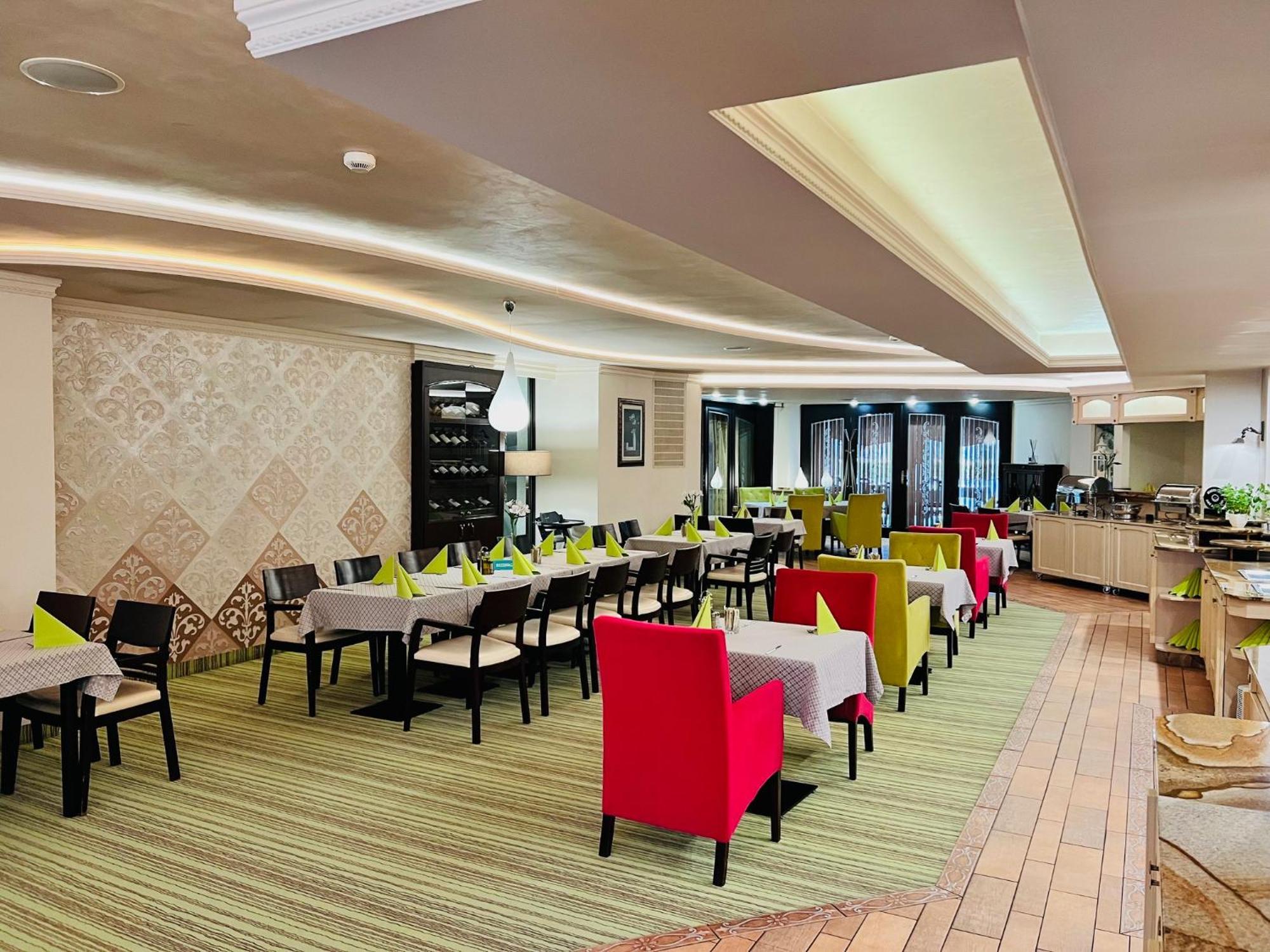 Papuga Park Hotel Wellness Marrakesz & Spa Бельско-Бяла Экстерьер фото