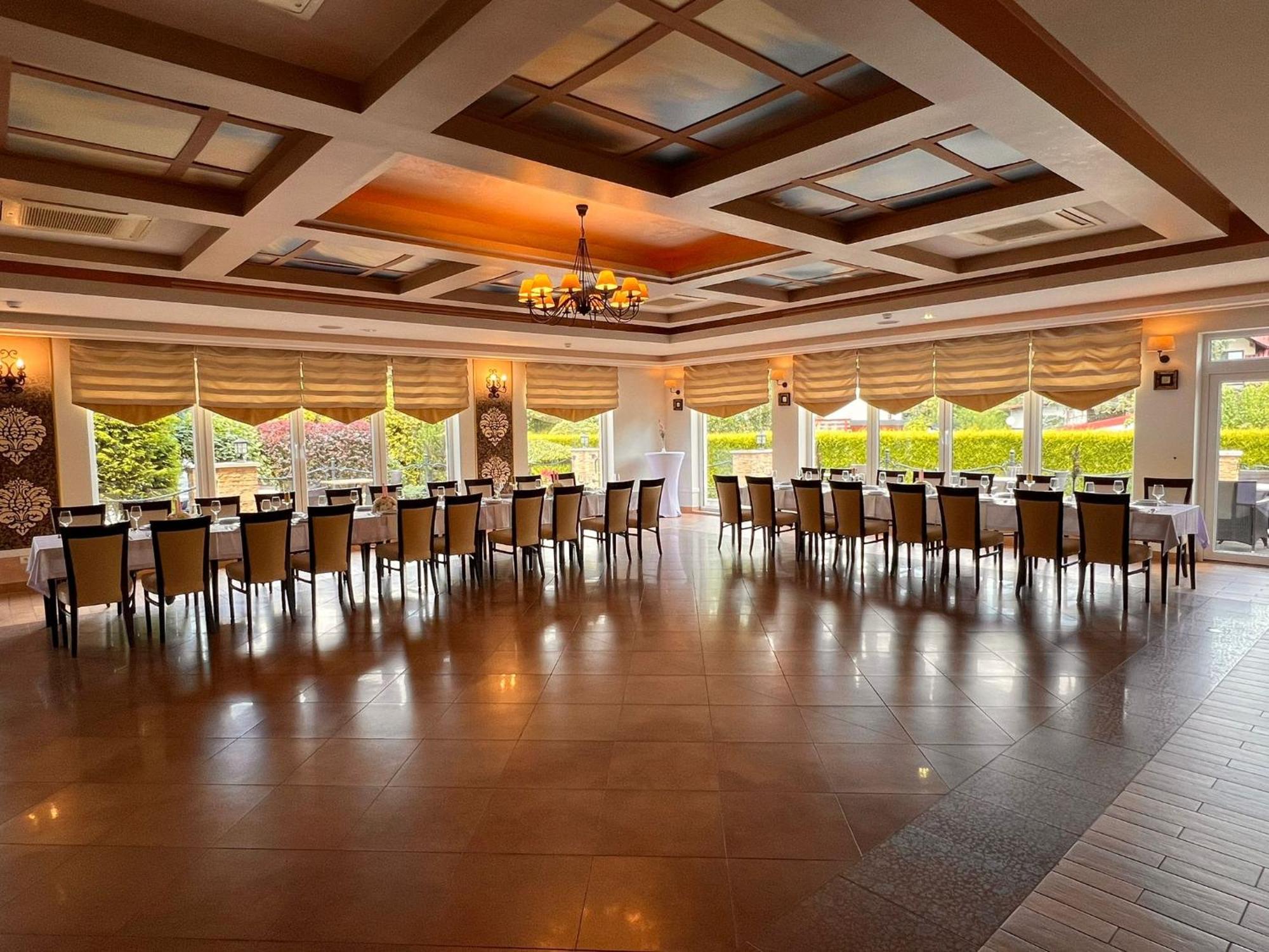Papuga Park Hotel Wellness Marrakesz & Spa Бельско-Бяла Экстерьер фото