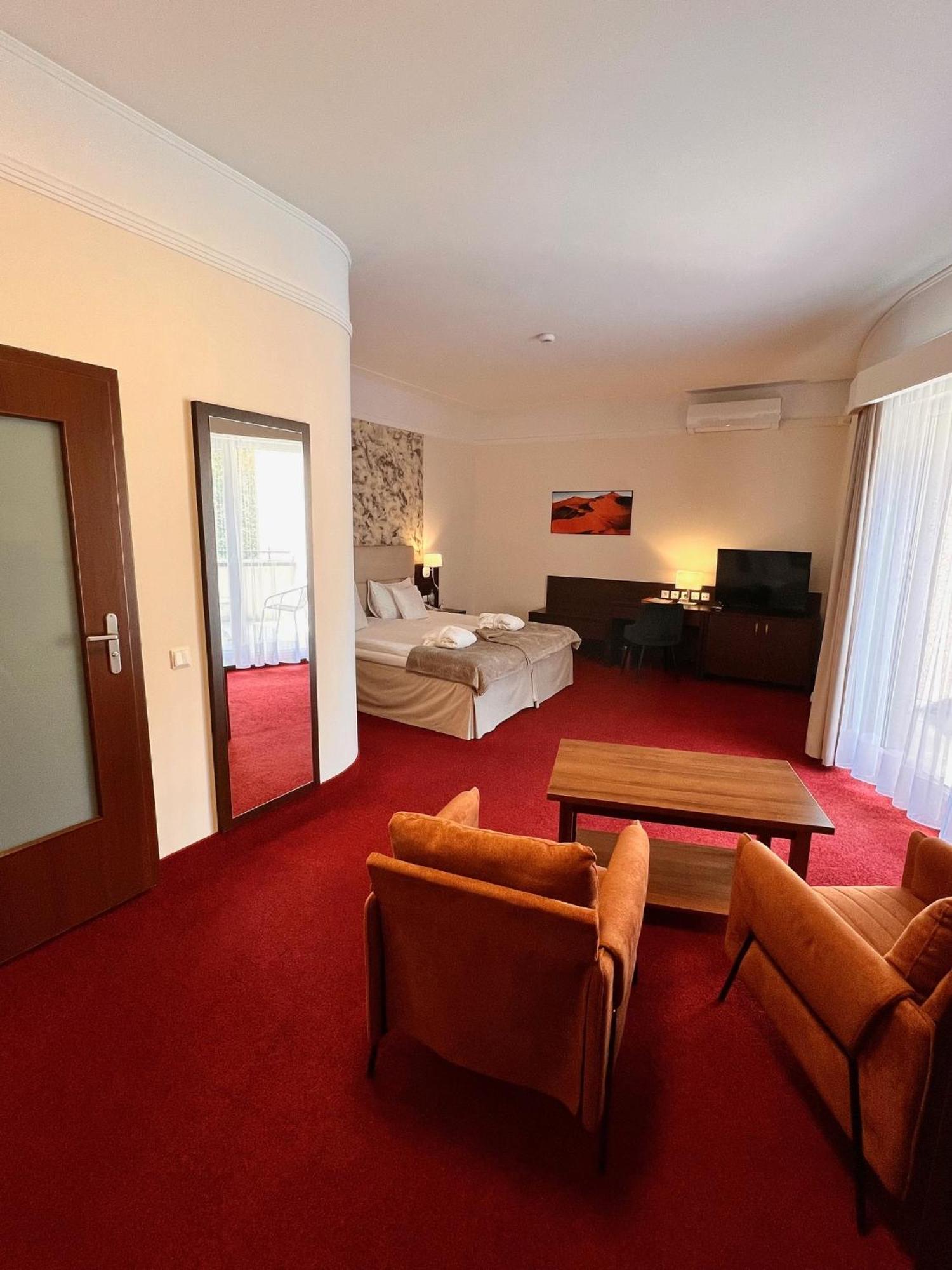 Papuga Park Hotel Wellness Marrakesz & Spa Бельско-Бяла Экстерьер фото